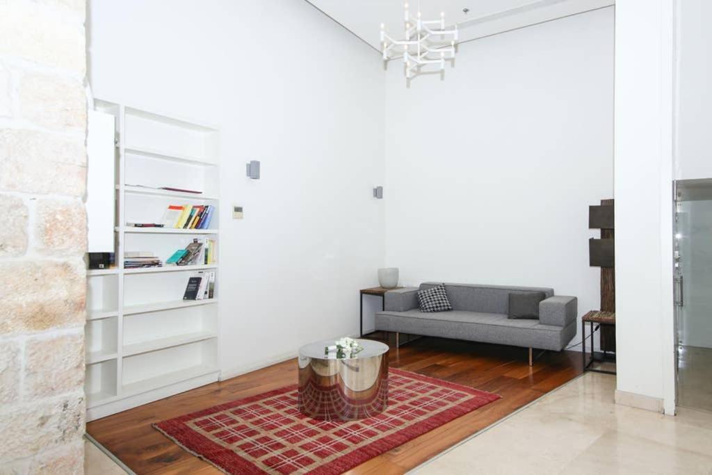 107 - King David - Jerusalem-rent *